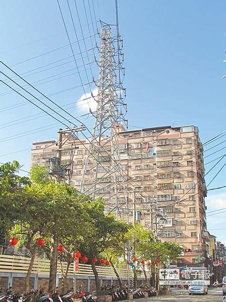 住家附近有高壓電塔|請問住家附近的高壓電塔（關於風水＆健康）